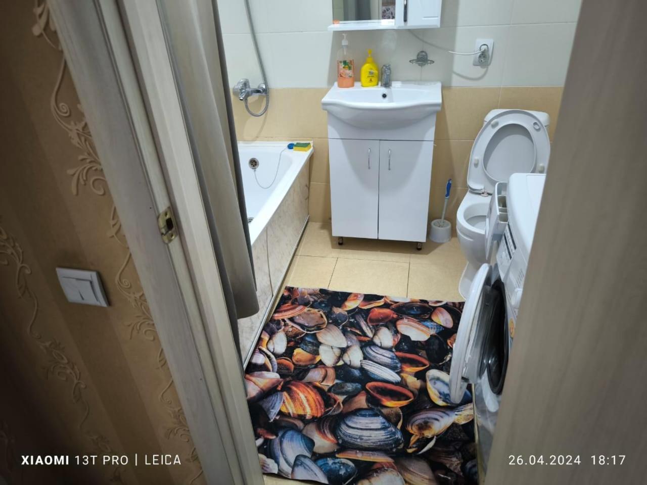 Уютная Квартира Комфорт Класса112 Asztana Kültér fotó